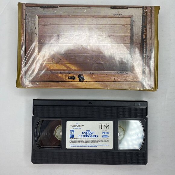 Vintage The Indian In The Cupboard VHS Tape Gold Clamshell Case Family Movie - Picture 4 of 9